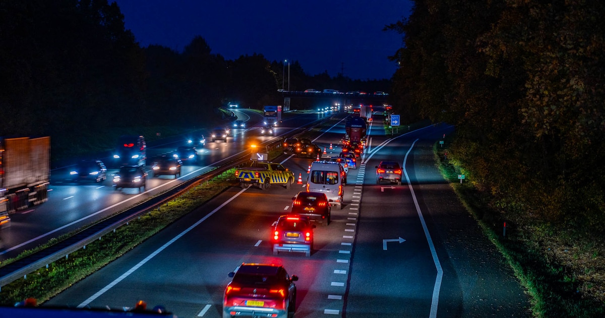 Ongeluk op de A28 bij Harderwijk: forse vertraging voor verkeer richting Zwolle