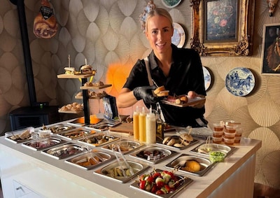 Larissa rijdt met haar mobiele borrelbar van feestje naar feestje