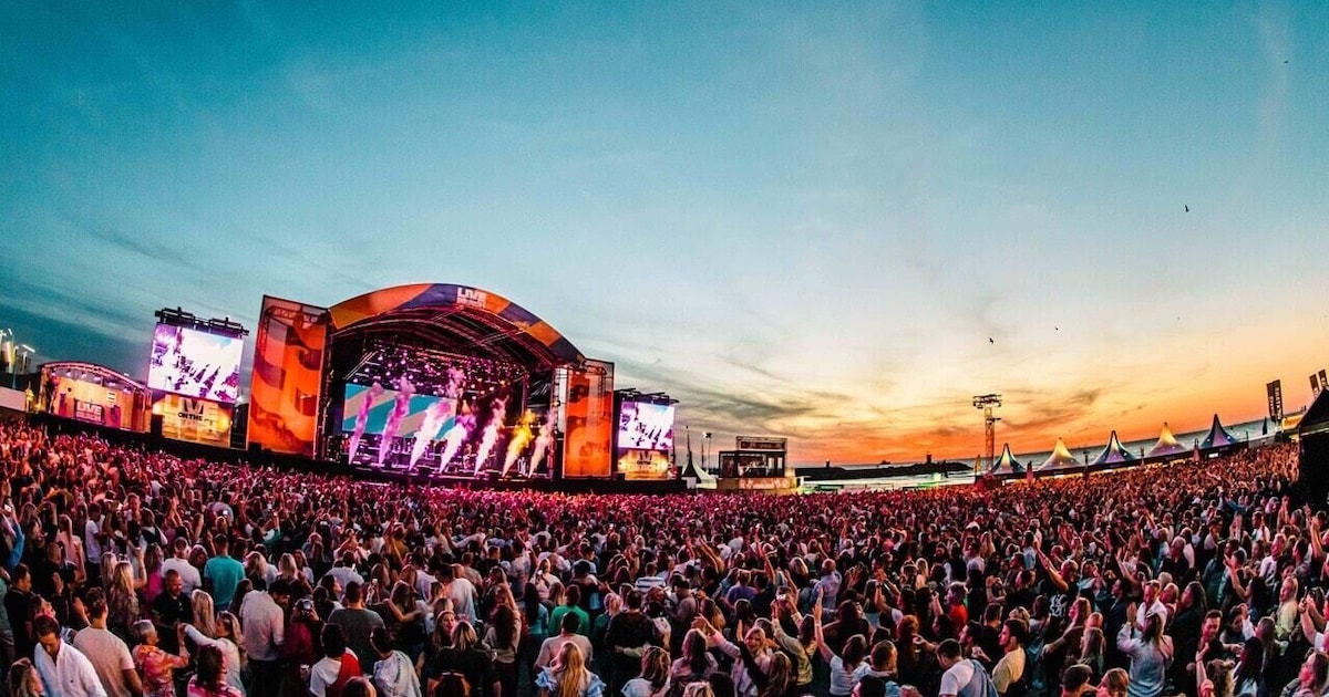 Maak met je vrienden kans op een complete stranddag bij Live On The Beach!