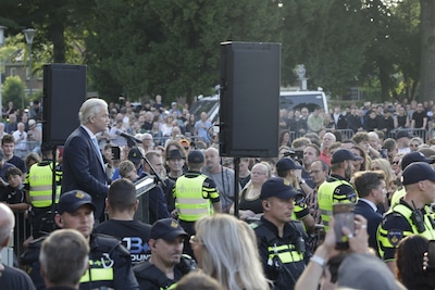 Didam uit voorzorg afgesloten, maar asielprotest heeft meer weg van gemoedelijk dorpsfeest waar Geer