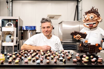 Tom (43) ádemt chocola uit al zijn poriën en maakt zich op voor de ‘Olympische Spelen’ van de patiss