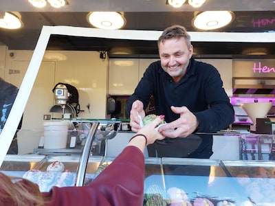 Augurk, zure matten of ham-kaas: welke bijzondere smaken oliebol heb jij gespot in Apeldoorn?