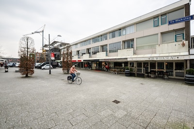 Pleinen Hoevelaken zijn onveilig en onoverzichtelijk; tijdelijke camera’s moeten de situatie in beel