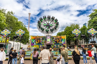 Zomerkermis kleurt Deventer binnenstad (en dit zijn de foto’s)