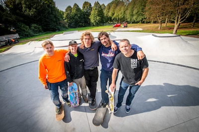 Jarenlang droomden ze ervan, nu bouwen skaters hun eigen paradijs in Apeldoorn: ‘We kennen elkaar al