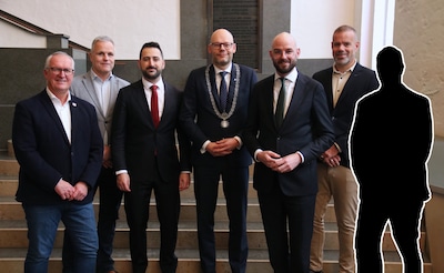 Waarom Enschede met hand op de knip toch 400.000 euro over heeft voor zesde wethouder