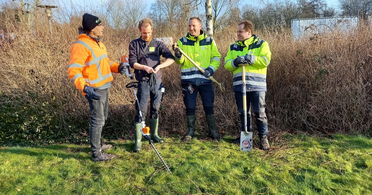 Hek geramd, sloten geforceerd, auto volgepakt: derde inbraak in korte tijd legt werk van bijna 125 m