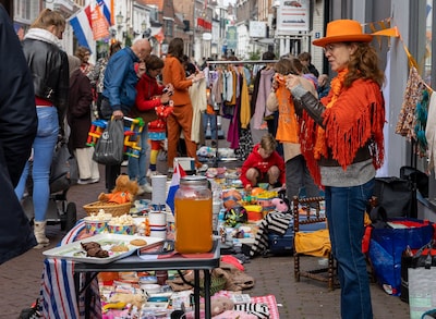 Ook bewoners en ondernemers in het centrum van Nijkerk moeten betalen voor een verkoopstek op Koning