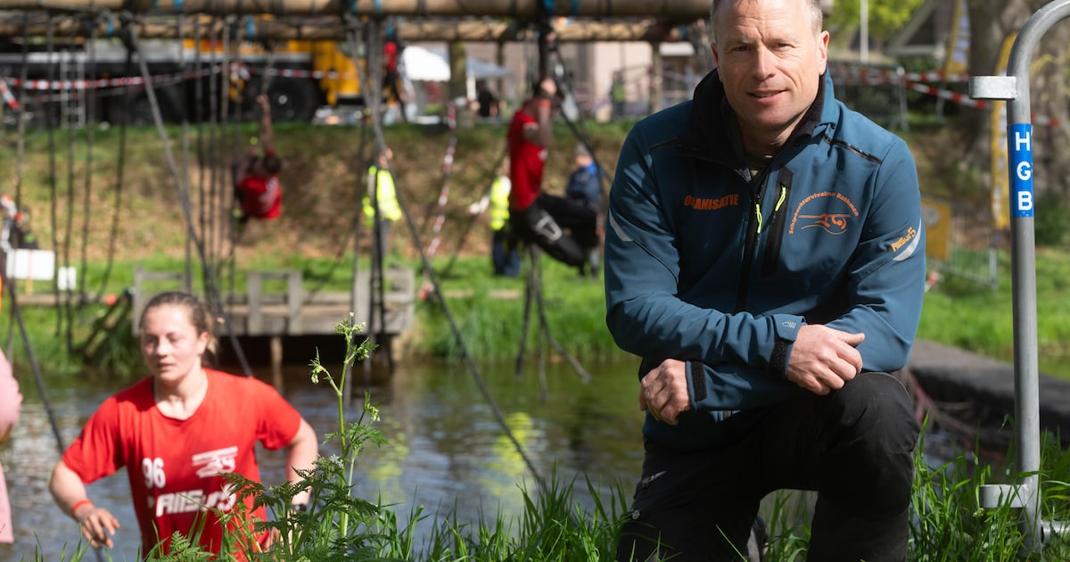 Gerrit-Jan stopt na 20 jaar met survivalrun Bathmen: ‘Al ons materiaal lag kriskras in een tuinhuisj