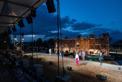 ‘Polderjongens’ moeten aanpoten voor nieuw theaterspektakel op Almeloos kanaal: ‘We zijn er klaar voor’
