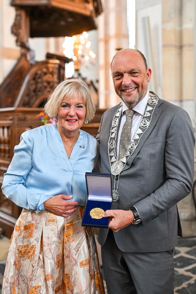 Coby Zandbergen wordt eerste vrouwelijke ereburger van Zwolle: ‘Heeft op heel eigen manier meegebouw