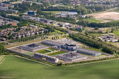 Meer vertraging voor komst zwaarbeveiligde rechtbank in Lelystad