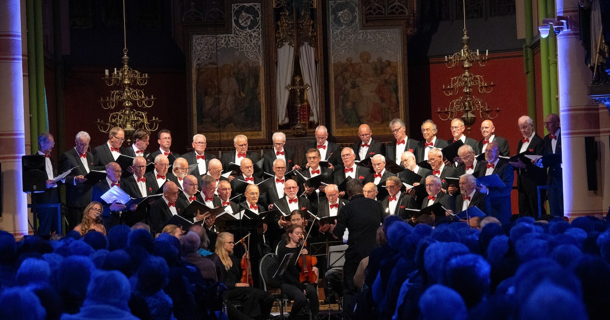 Dit stuurden jullie in: Geslaagd en drukbezocht jubileumconcert Vordens Mannenkoor• De Trossen Los e
