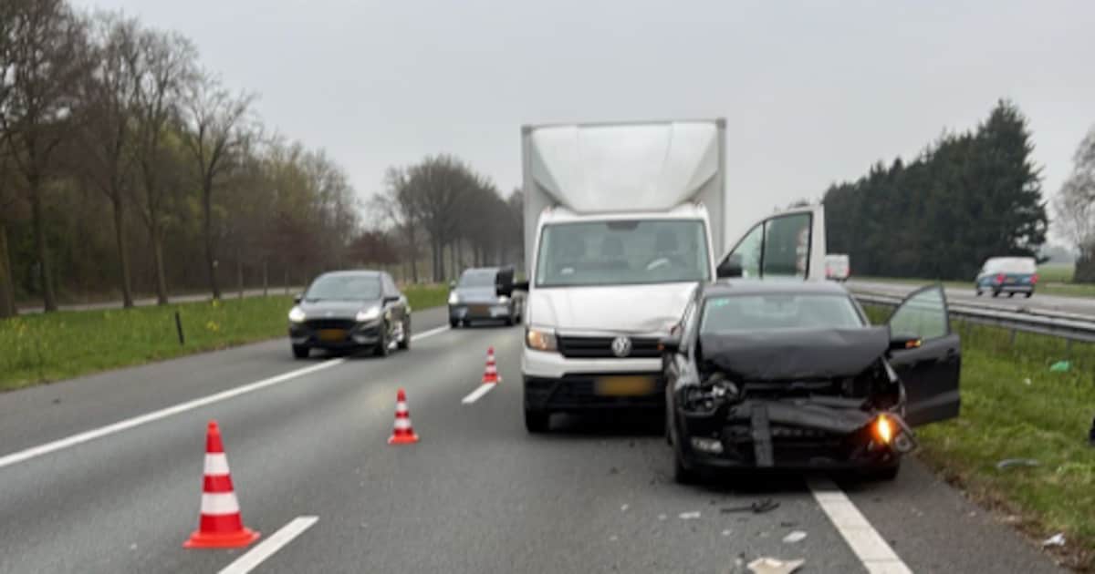 Vertraging op A28 richting Amersfoort door ongeval, rijbaan weer vrij