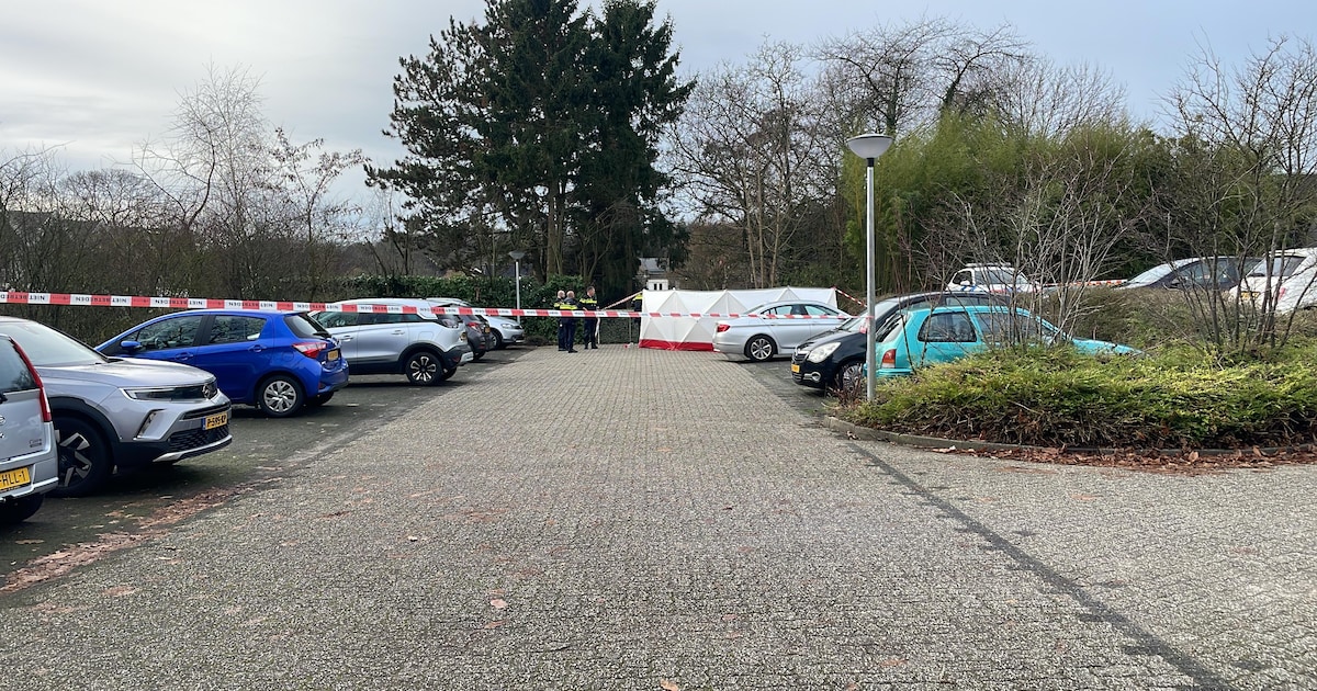 Overleden persoon aangetroffen in auto in Groesbeek