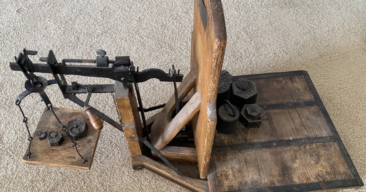 Wij zoeken iemand die onze baskuul over wil nemen: wie geeft deze antieke weegschaal een mooi plekje