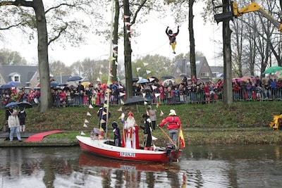Maak de sinterklaasintocht in Deventer nog leuker met deze bingokaart