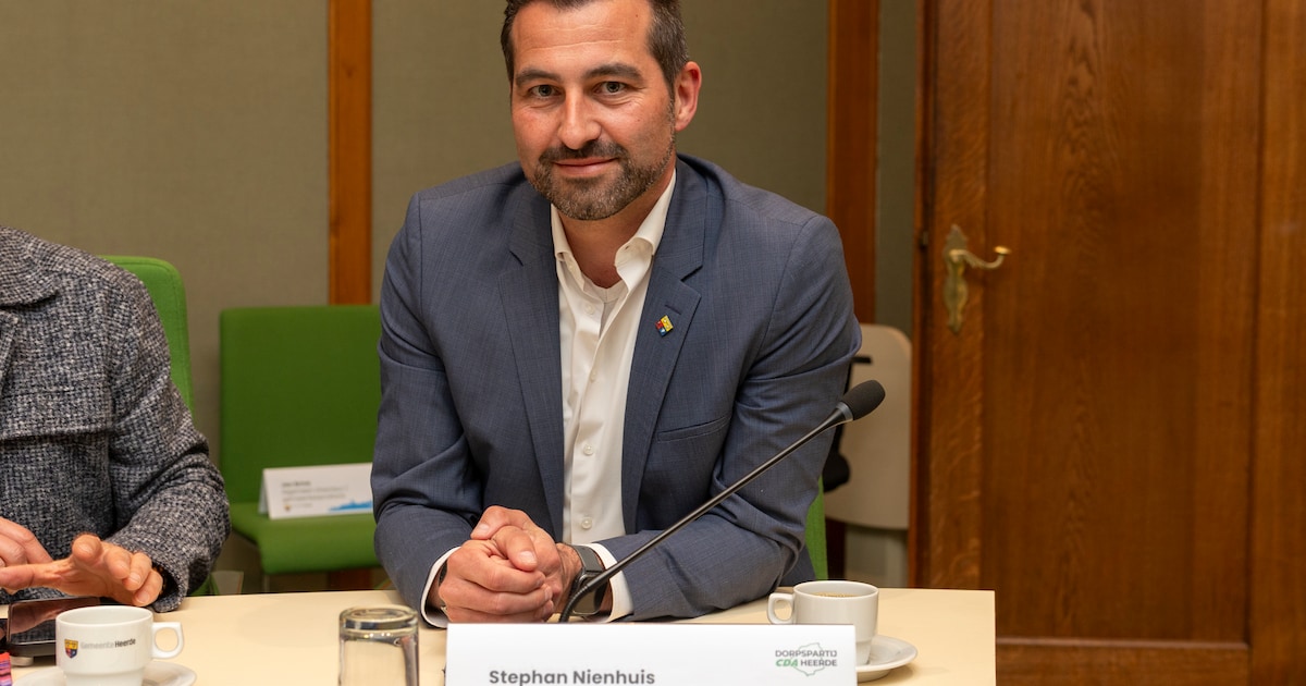 Stephan Nienhuis ruilt in Heerde de stoel van de wethouder in voor een raadszetel
