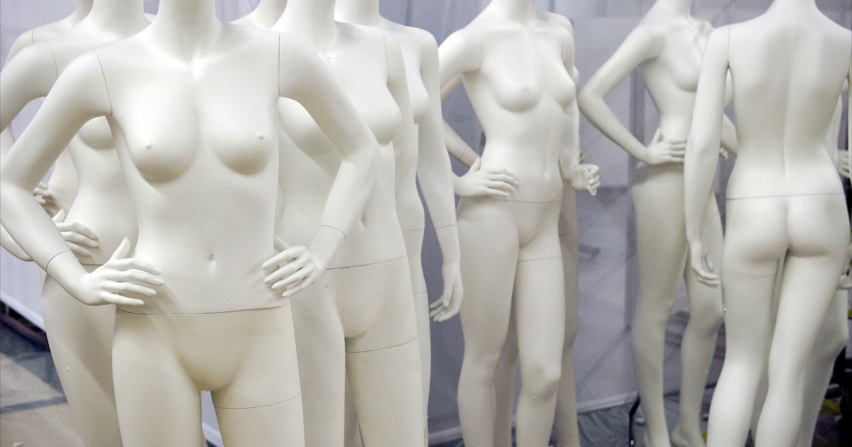 Met de Historische Vereniging Hasselt willen we graag onze historische kleding tentoonstellen: wie h