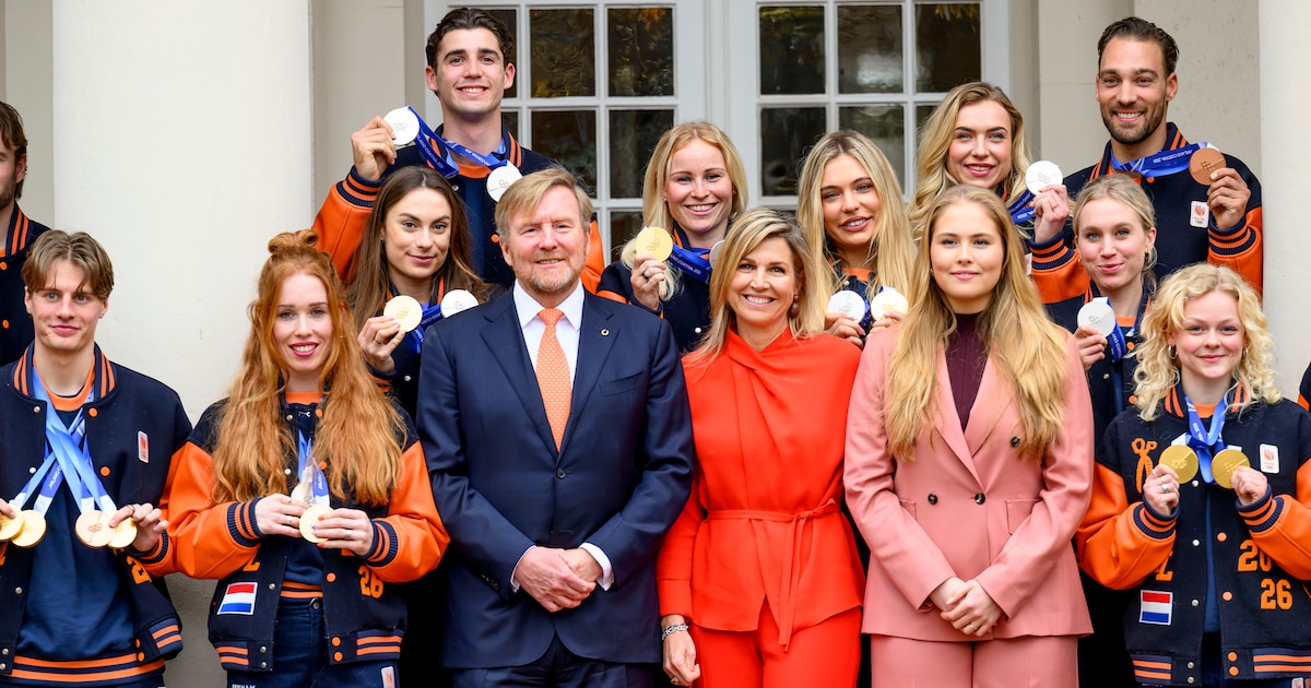 Prinses Amalia droeg haar favoriete outfit voor deze feestelijke ...