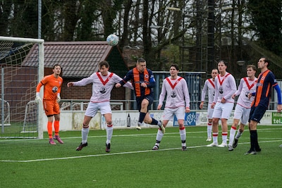 Uitslagen, doelpuntenmakers én wedstrijdverslagen amateurvoetbal (zaterdag)