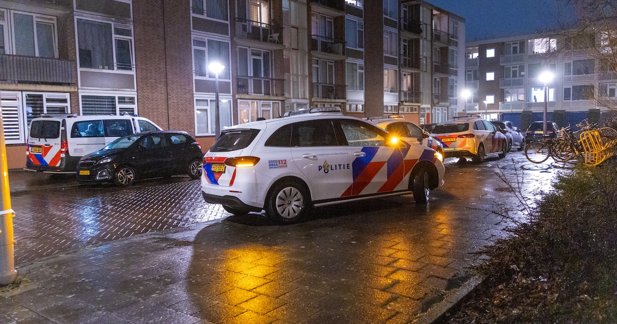 Gewonde bij steekpartij in woning aan het Valkhof in Amsterdam-Zuid