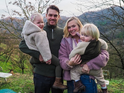 Gezin verkoopt gloednieuw huis in Deventer voor boerderij 1200 kilometer verderop: ‘Dit kan bijna ni