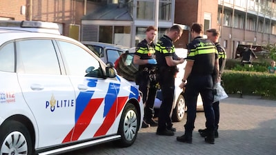 Flinke politieactie in Amersfoort eindigt in mineur: vermoedelijke drugsdealer rent weg uit klemgere