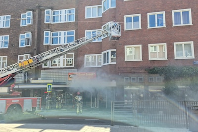 Brand in patatzaak Amsterdam