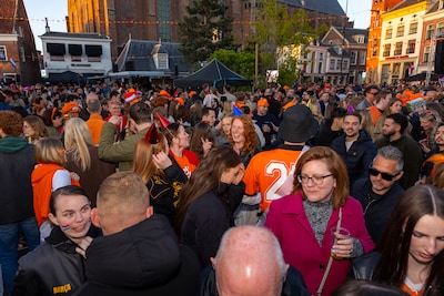 Koningsnacht op de Hof was één groot feest, behalve voor wie moest plassen: ‘Vooral voor vrouwen een