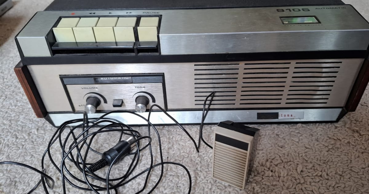 Welke hobbyist gaat er graag aan de slag met bandrecorders? Op deze plek kun je terecht voor twee ex