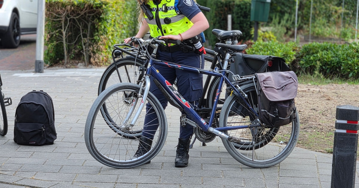 Fietser gewond na botsing met auto in Meppel
