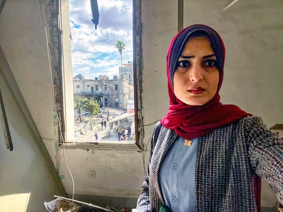Yousra eet bijna niets meer om haar zoons van 7 en 12 te eten te kunnen geven: ‘Stop het doden van mensen’