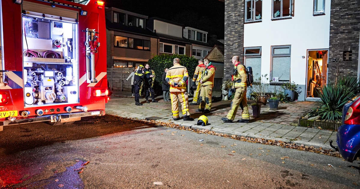 Brand in hoekwoning Eerbeek snel geblust, bewoners en huisdieren veilig