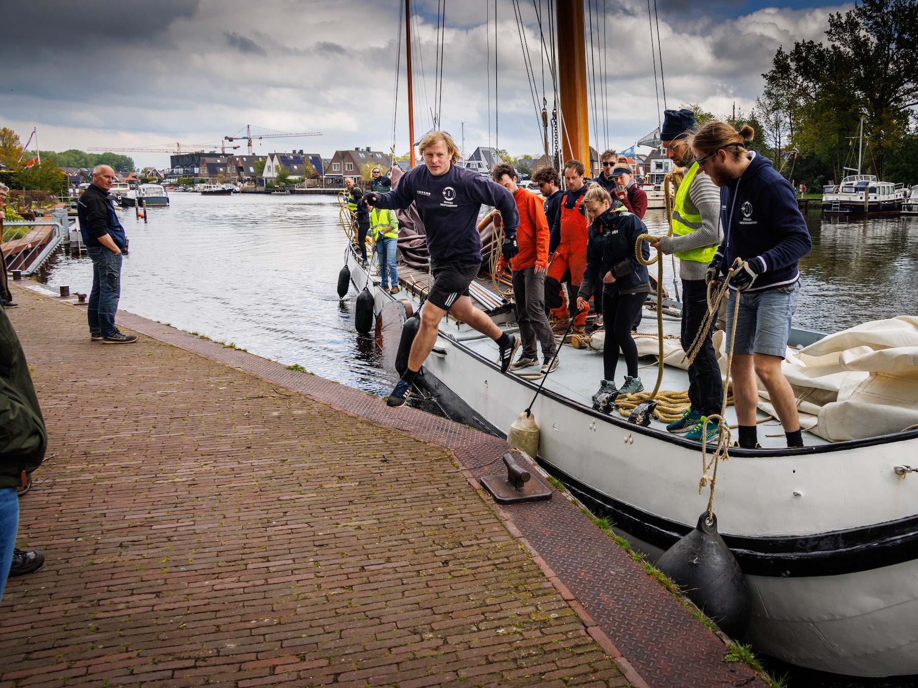 Even nagenieten: zeilende platbodems in Blokzijl