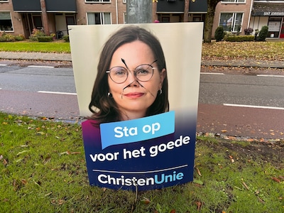 Verkiezingsborden op de Veluwe beklad: hakenkruis op bord GroenLinks-PvdA