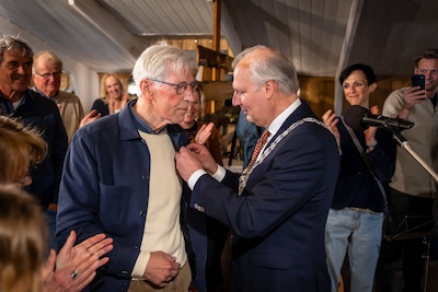Koninklijke onderscheiding voor Harry Paauw uit Heino
