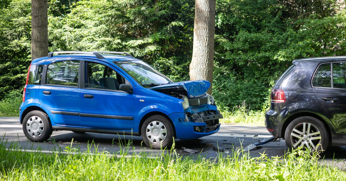 Kettingbotsing met vijf auto’s tussen Ommen en Den Ham