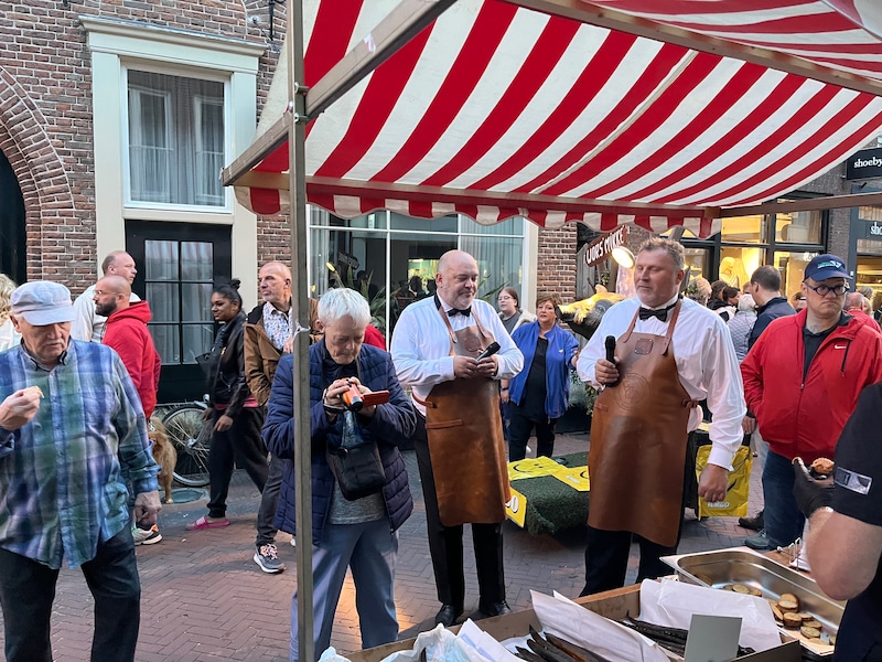 Keurvorsten bij de Vleiskeure in Huissen. Rechts: Frank Jeurissen.