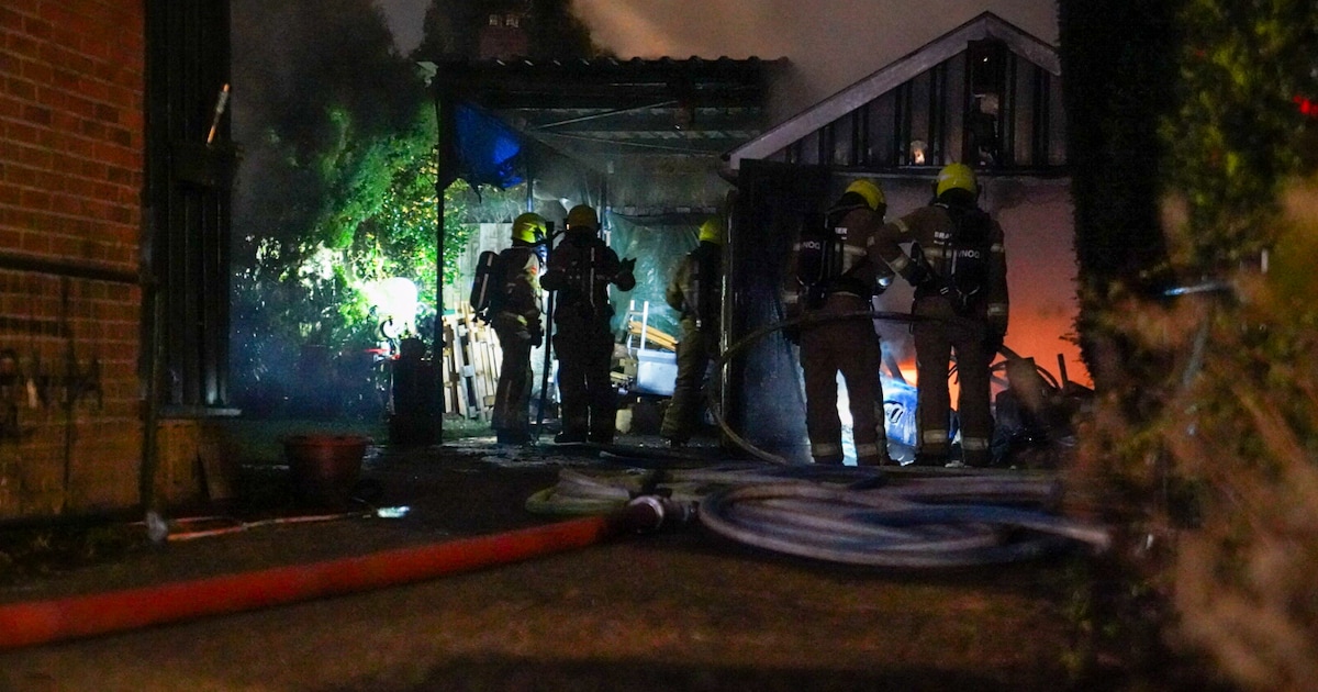 Uitslaande brand in Brummen: schuur brandt volledig af