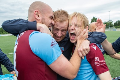 Van cols tot goals: zo werd de promotie van FC RDC onvergetelijk voor clubtopscorer Kai van den Beld