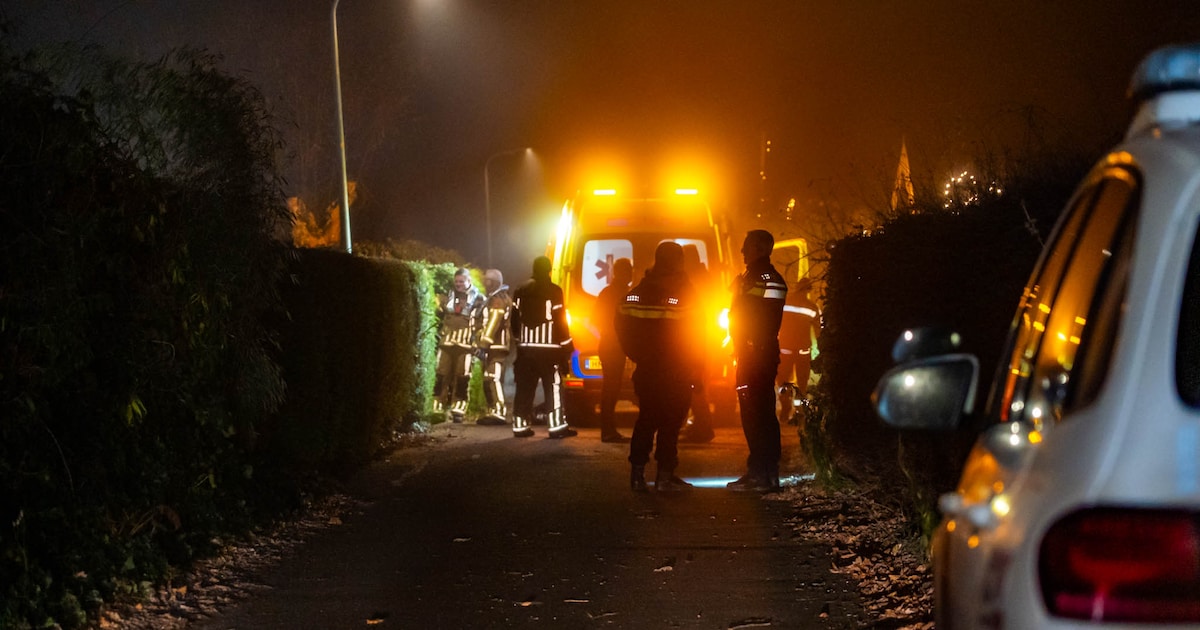 Man (76) uit het water in Dronten gehaald en is overleden