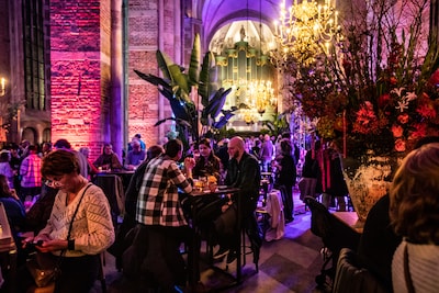 Twaalf verschillende keukens op Smaak van Deventer in Lebuinuskerk