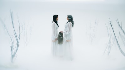 Metalzangeres Dianne van Giersbergen zingt duet met haar ‘vocale moeder’ Elena