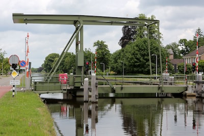 Geerdijkbrug gesloten voor onderhoud