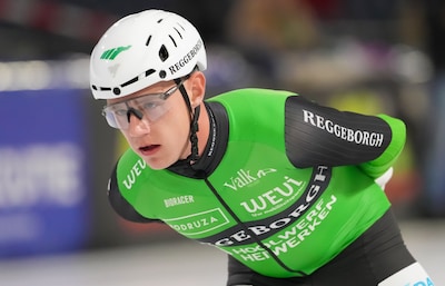 Bart Hoolwerf schaatst in een speciaal pak om een reden die je niemand toewenst: ‘Dit is zo heftig’