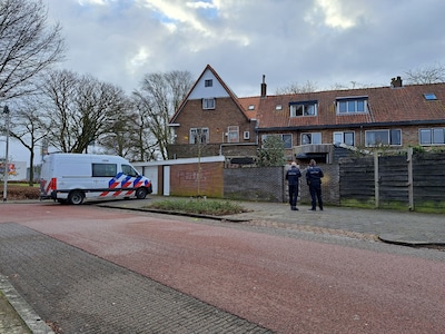 Dodelijk schietincident Zwolle: politie zoekt twee mannen op scooter