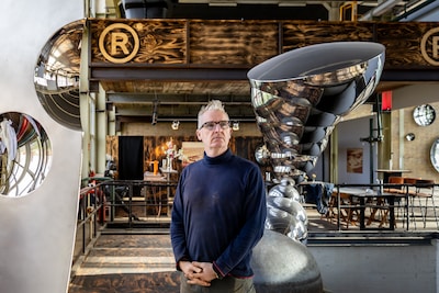 Zwollenaar Westerhuis pakt hoogste onderscheiding: ‘Nu voel ik me me echt kunstenaar’