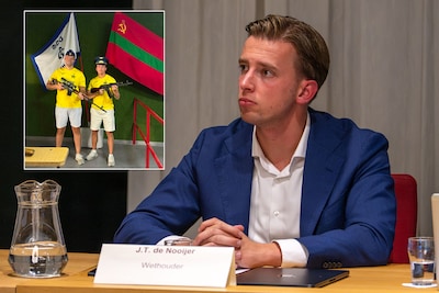 Tom de Nooijer is nog wethouder, maar vraag niet hoe: dit vindt hij zelf van de kalasjnik­ov-fo­to