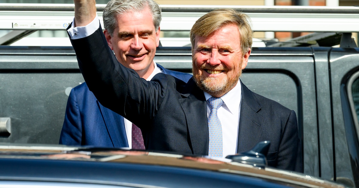 Koning brengt buurtbezoek aan Heino